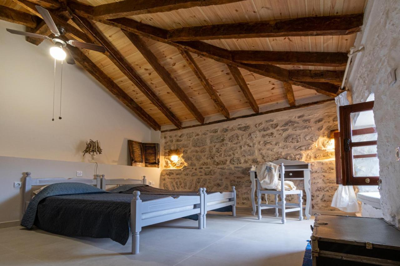 Villa Electra Chalki Town Buitenkant foto