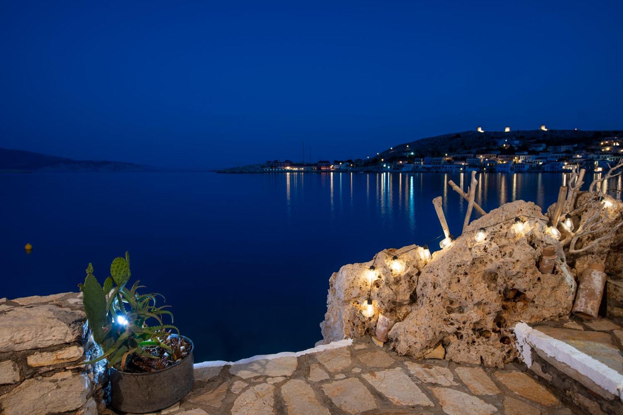 Villa Electra Chalki Town Buitenkant foto